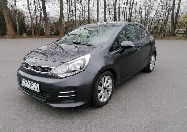 kia ostrzeszów Kia Rio cena 33400 przebieg: 158000, rok produkcji 2015 z Ostrzeszów